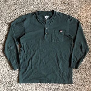 Y2K dickies tee shirt